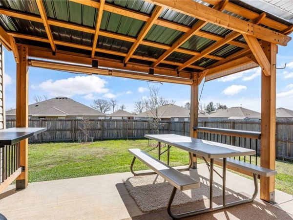 2820 Murphy Street , Pea Ridge, AR 72751