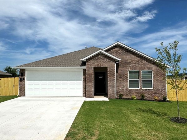 522 Nevada Street, Farmington, AR 72730