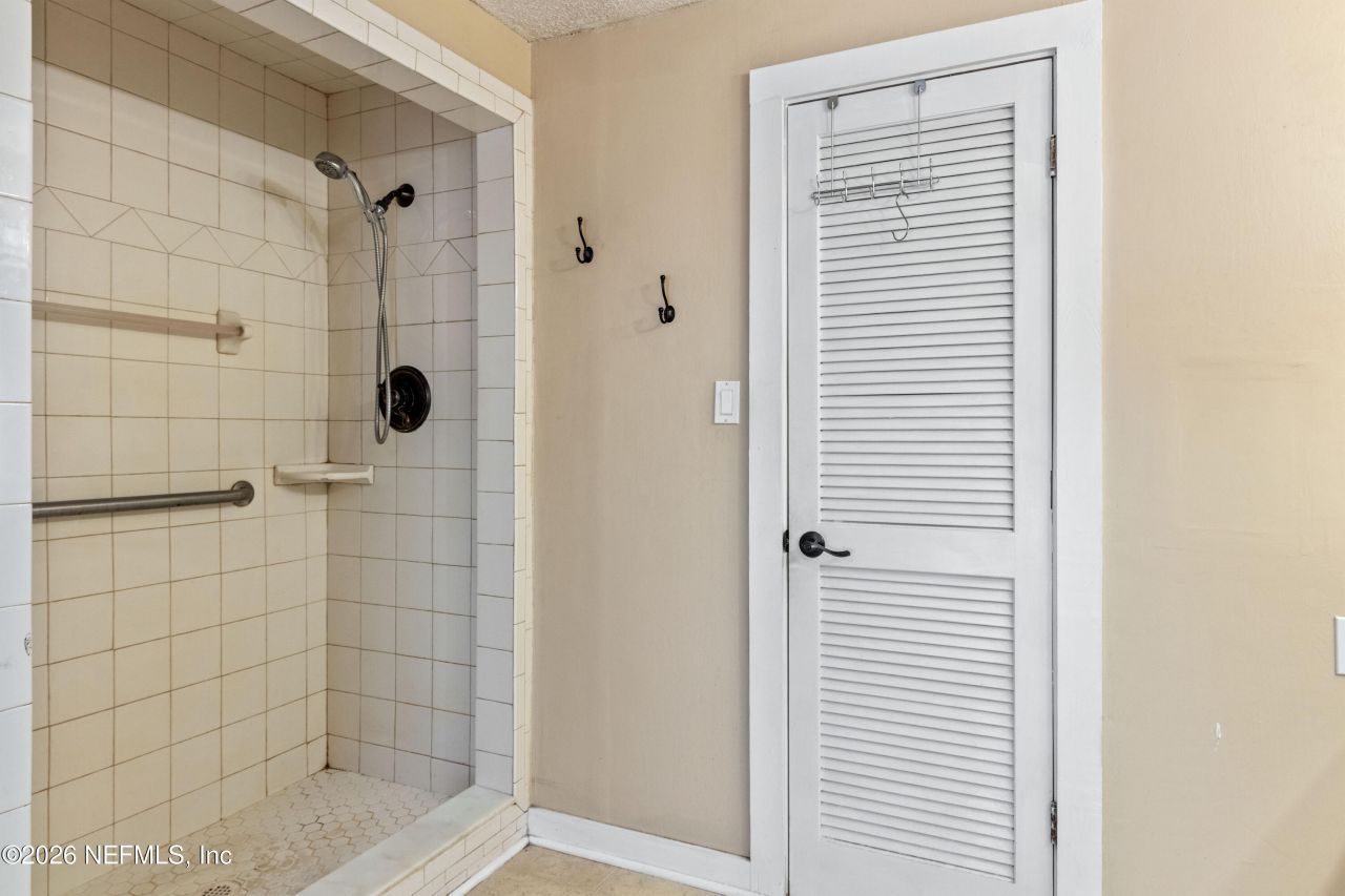 309 E River Road, East Palatka, FL 32131 Photo