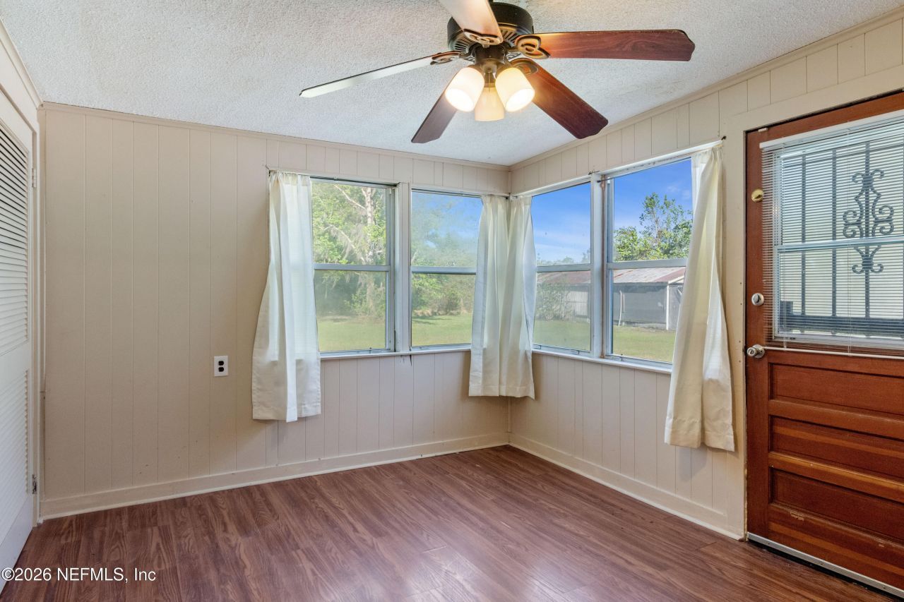 309 E River Road, East Palatka, FL 32131 Photo