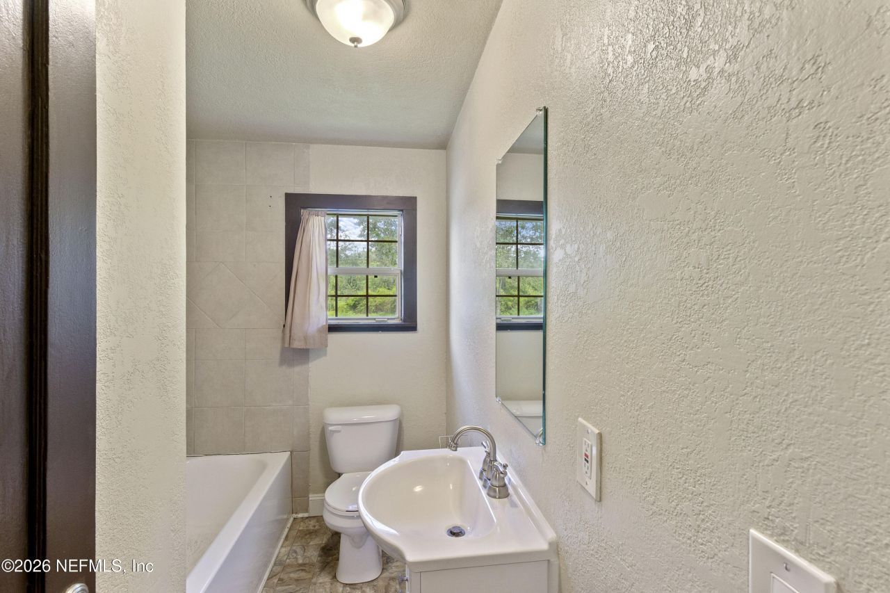 309 E River Road, East Palatka, FL 32131 Photo