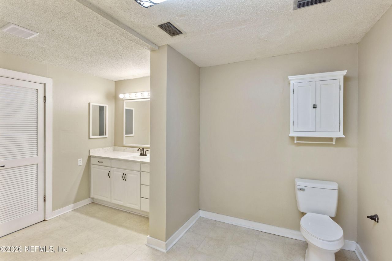 309 E River Road, East Palatka, FL 32131 Photo