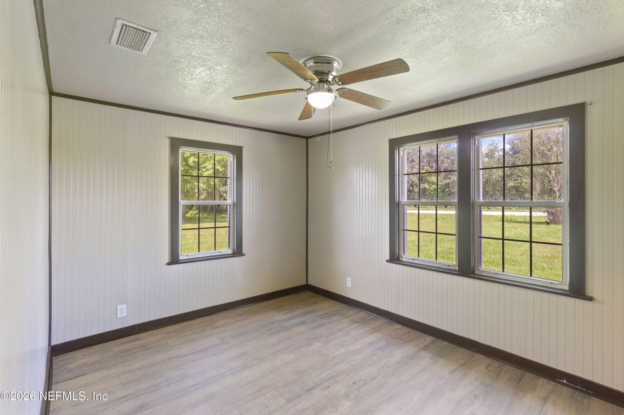 309 E River Road, East Palatka, FL 32131 Photo