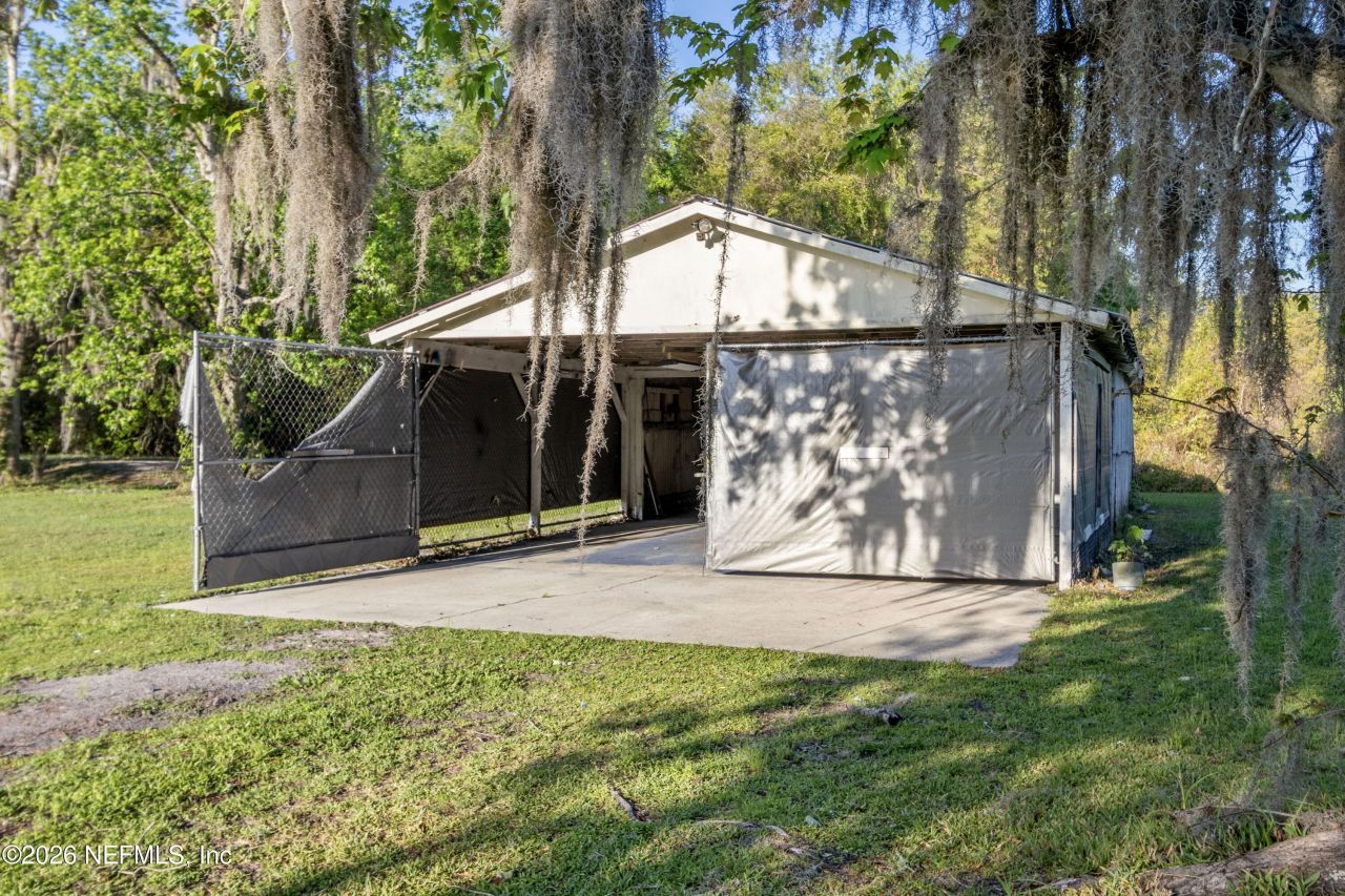 309 E River Road, East Palatka, FL 32131 Photo