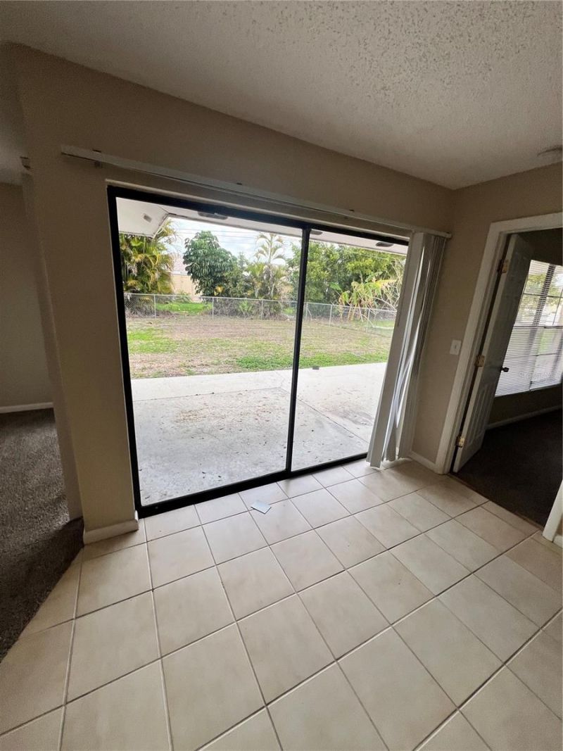 405 SW 43rd Lane, Cape Coral, FL 33914 Photo