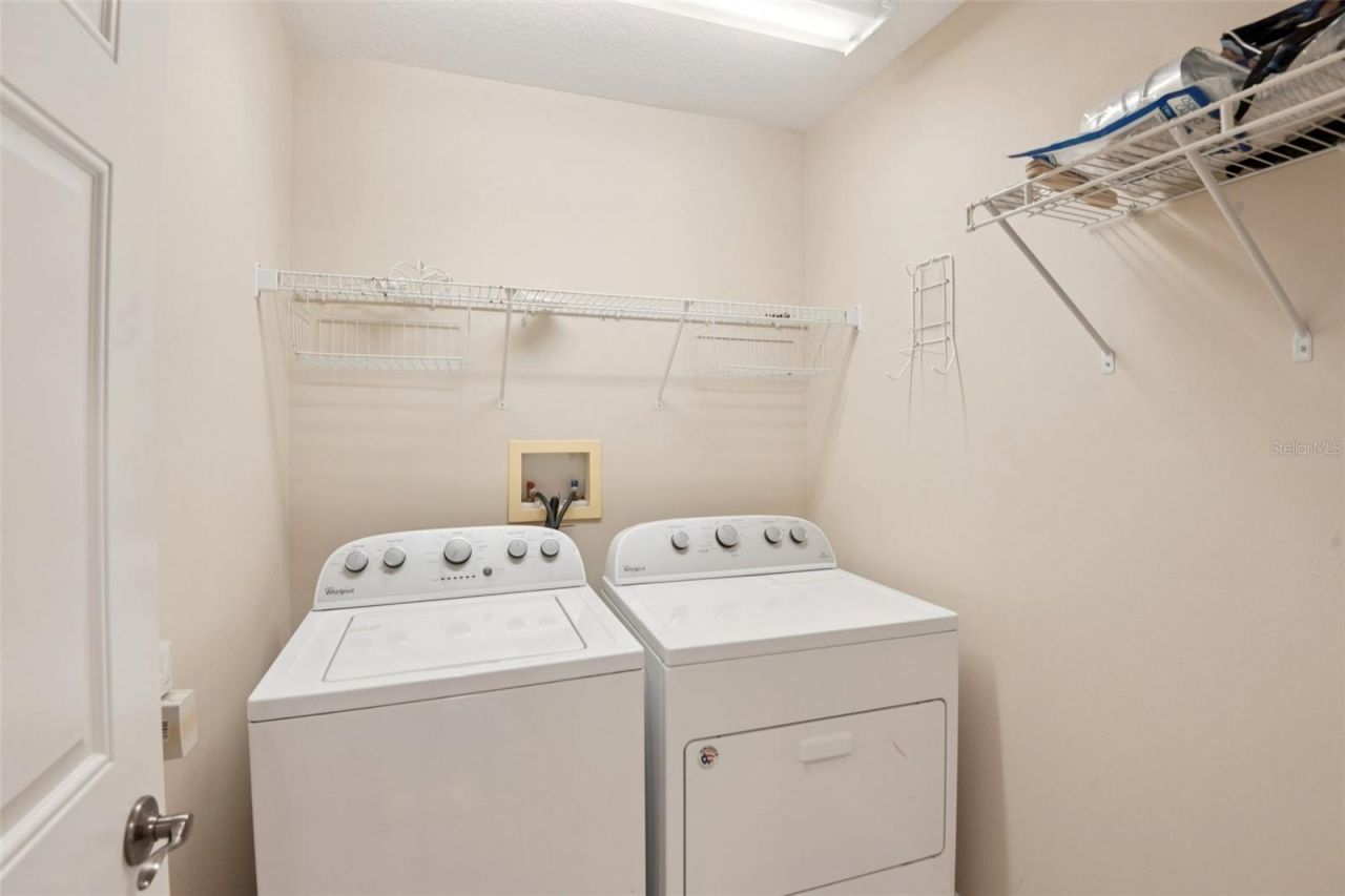 300 Valencia Circle , Saint Petersburg, FL 33716 Photo