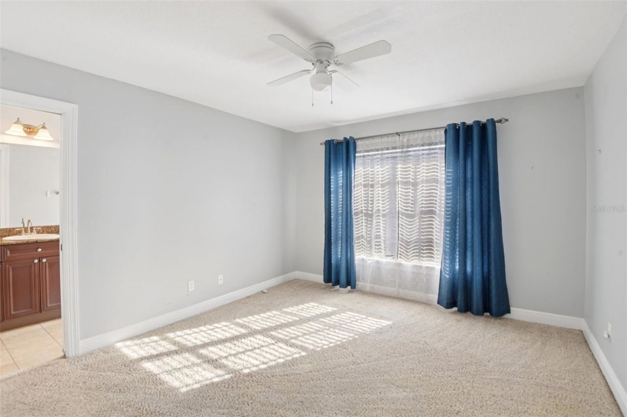 300 Valencia Circle , Saint Petersburg, FL 33716 Photo