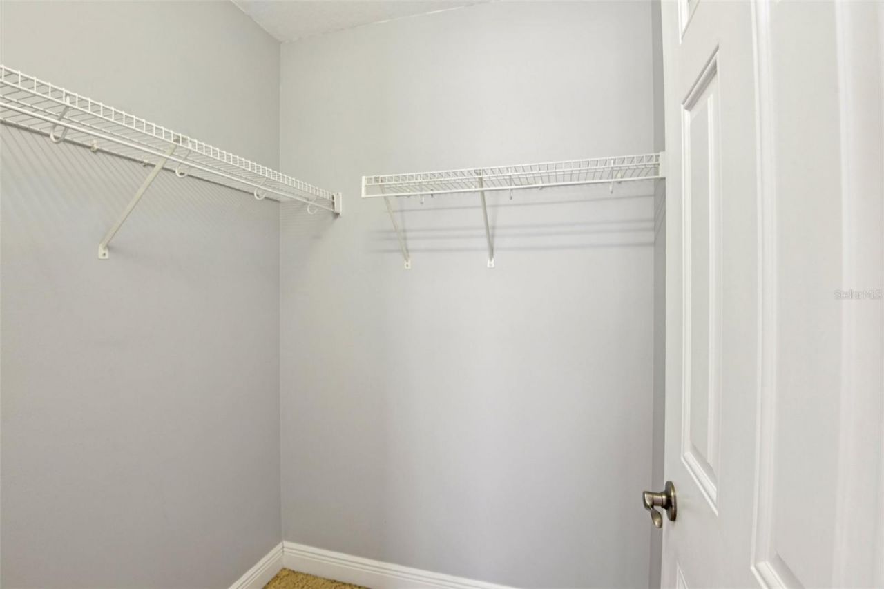 300 Valencia Circle , Saint Petersburg, FL 33716 Photo