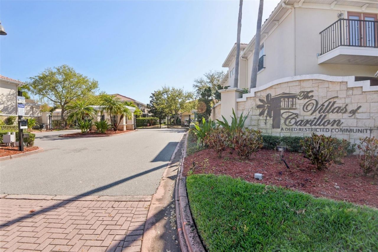 300 Valencia Circle , Saint Petersburg, FL 33716 Photo