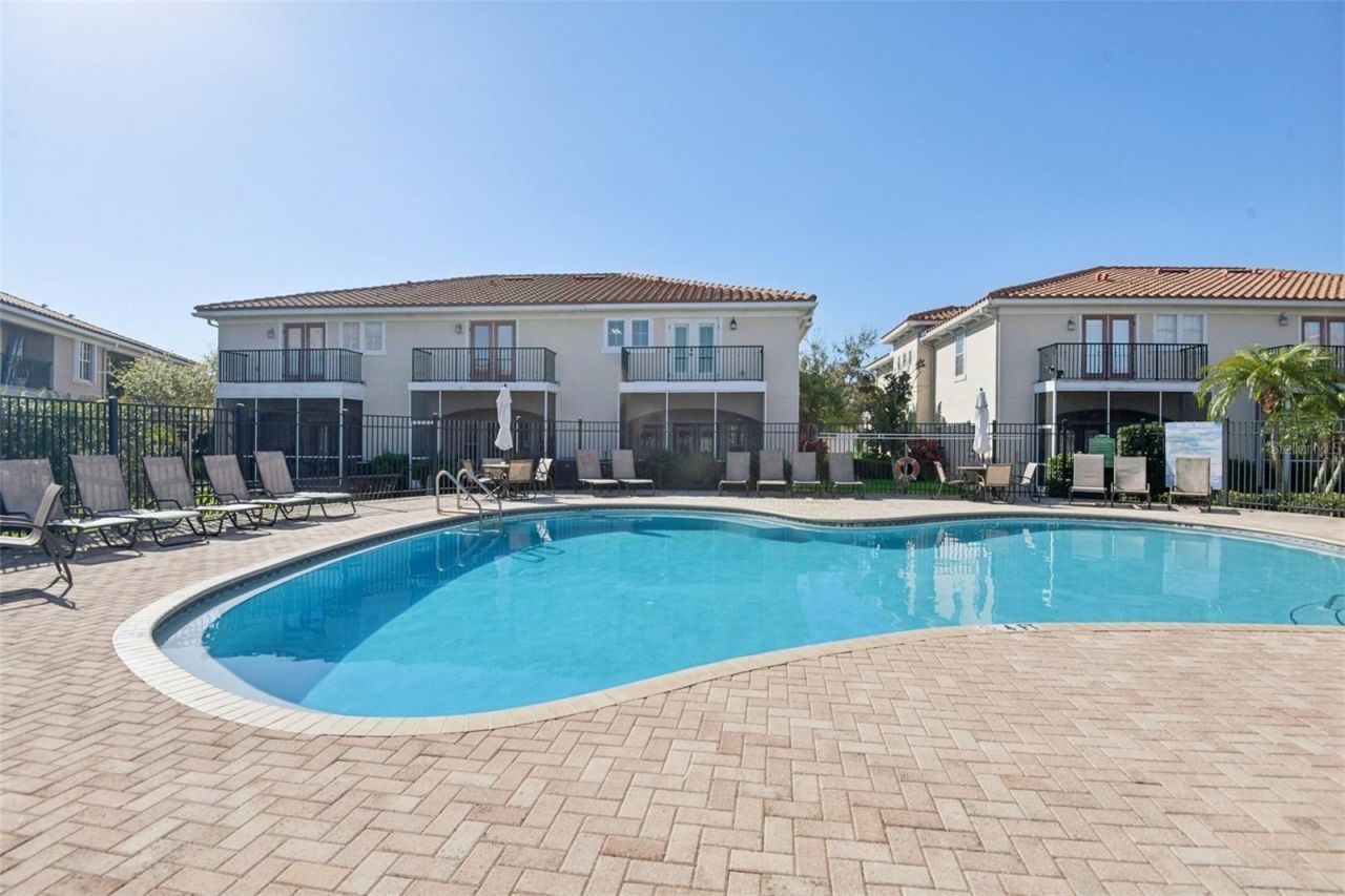 300 Valencia Circle , Saint Petersburg, FL 33716 Photo