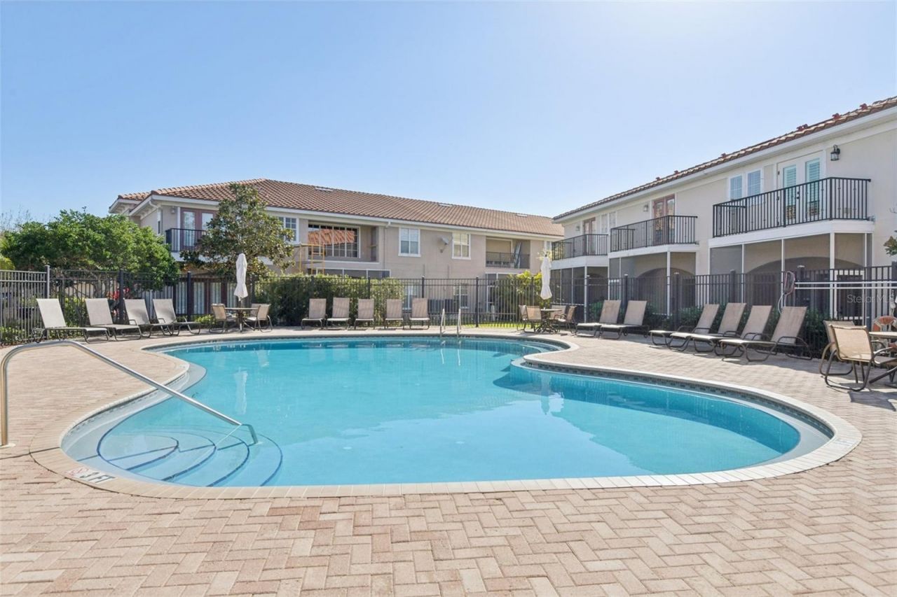 300 Valencia Circle , Saint Petersburg, FL 33716 Photo