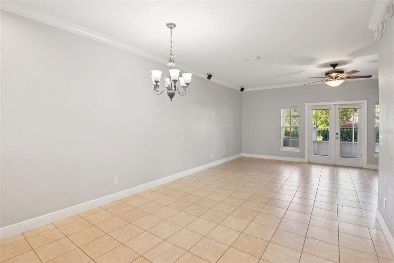 300 Valencia Circle , Saint Petersburg, FL 33716 Photo