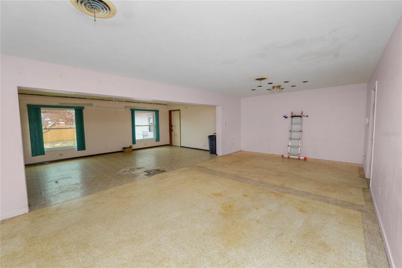 800 E Canfield Street , Avon Park, FL 33825 Photo