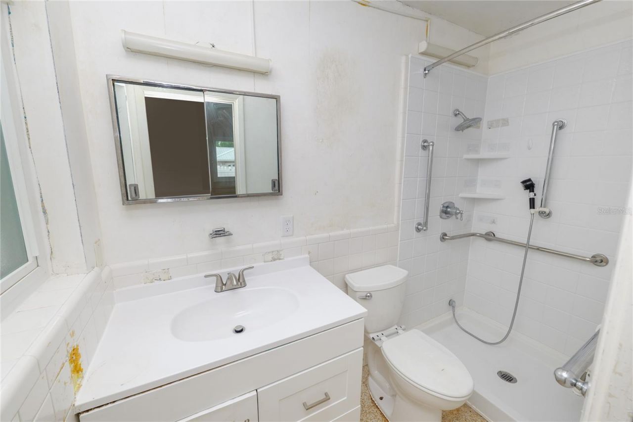 800 E Canfield Street , Avon Park, FL 33825 Photo