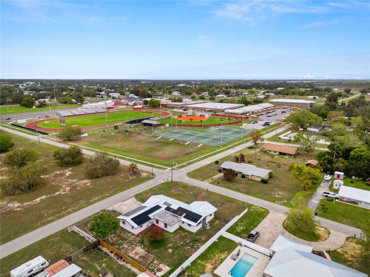 800 E Canfield Street , Avon Park, FL 33825 Photo