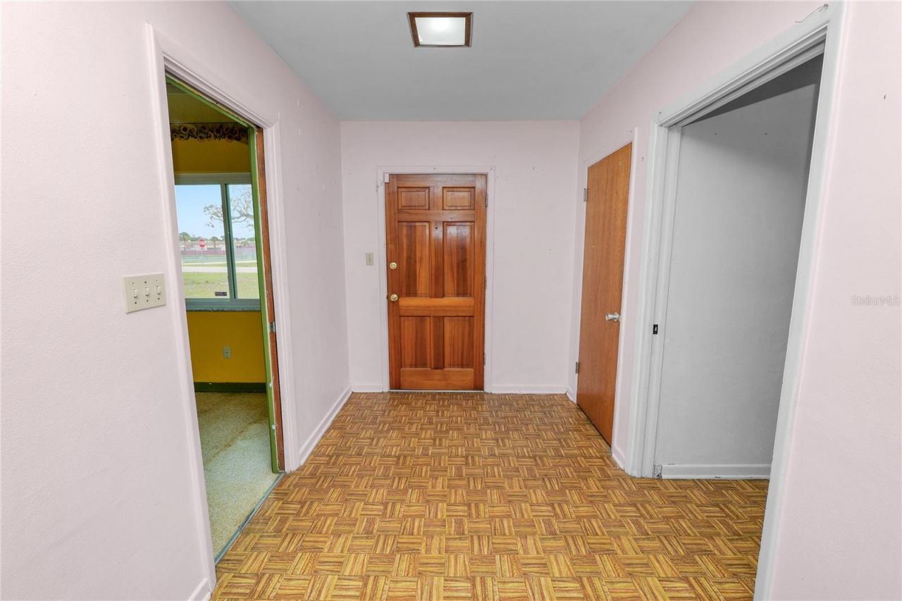 800 E Canfield Street , Avon Park, FL 33825 Photo