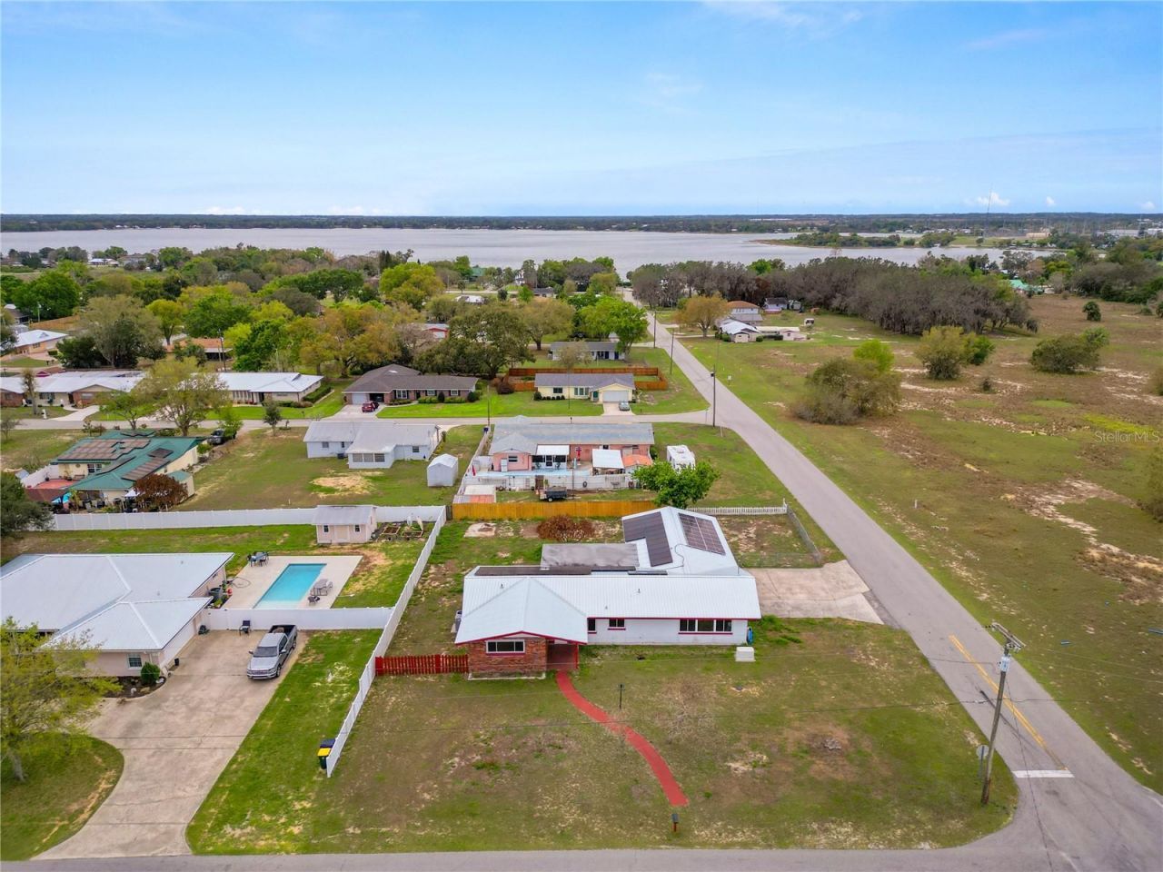 800 E Canfield Street , Avon Park, FL 33825 Photo