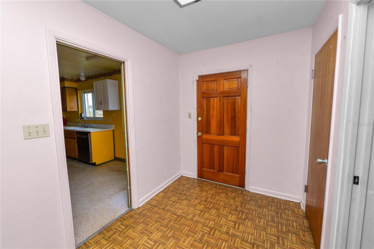 800 E Canfield Street , Avon Park, FL 33825 Photo