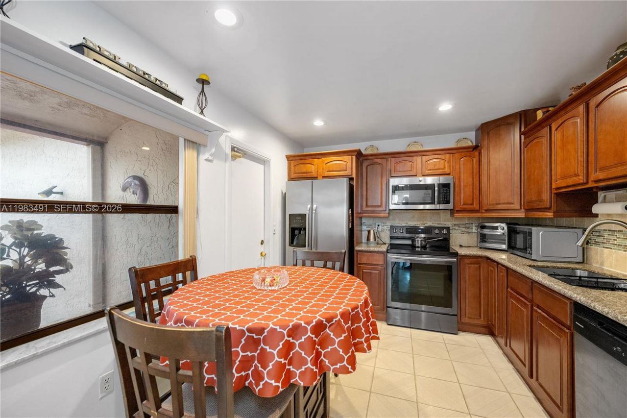 13329 SW 113th Pl , Miami, FL 33176 Photo