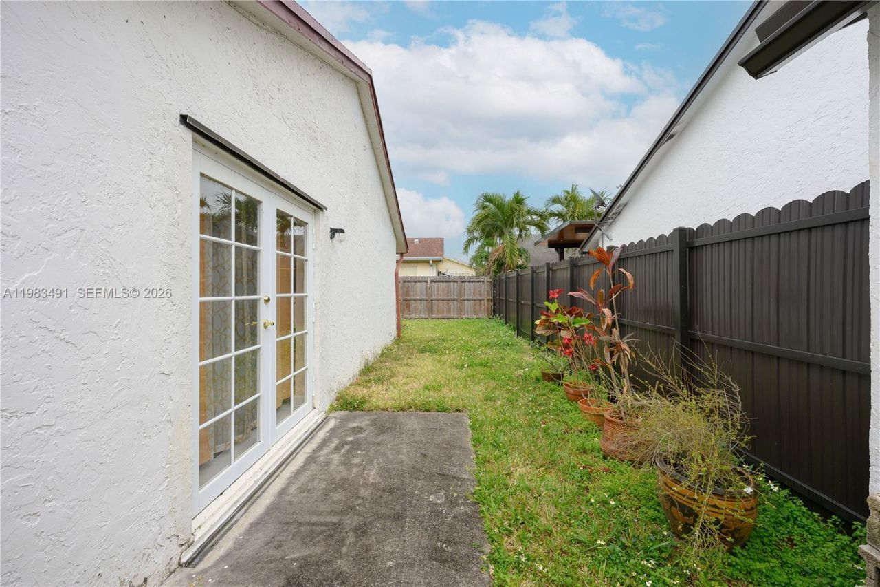 13329 SW 113th Pl , Miami, FL 33176 Photo