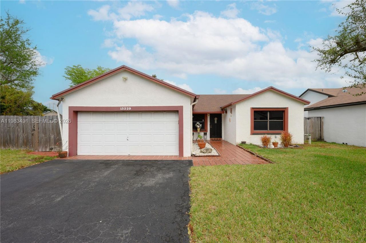 13329 SW 113th Pl , Miami, FL 33176 Photo