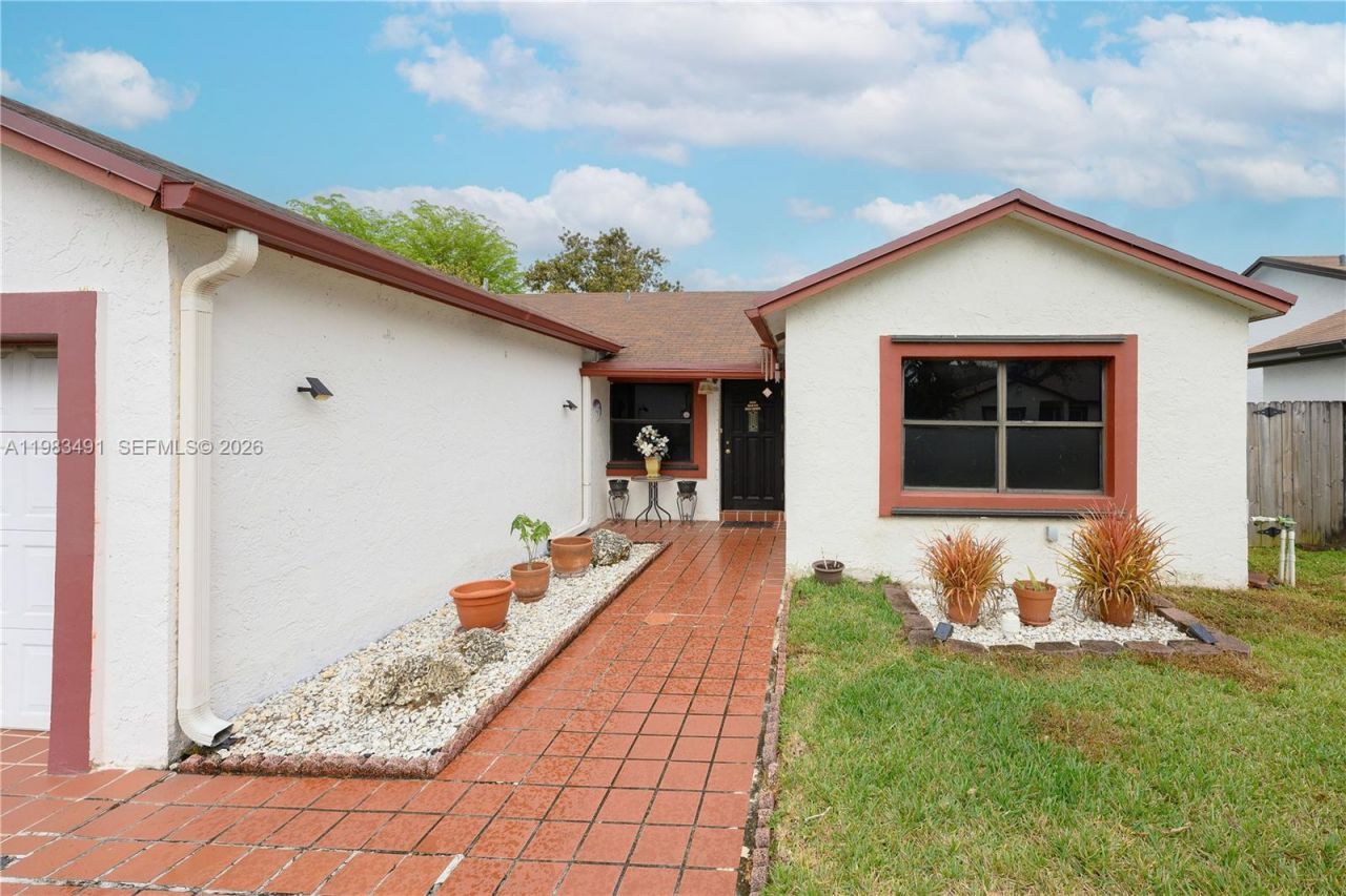 13329 SW 113th Pl , Miami, FL 33176 Photo