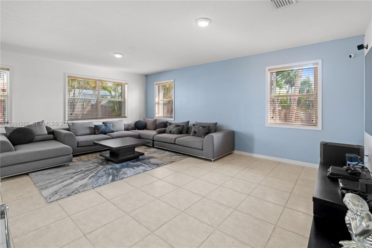 15425 SW 114th St , Miami, FL 33196 Photo