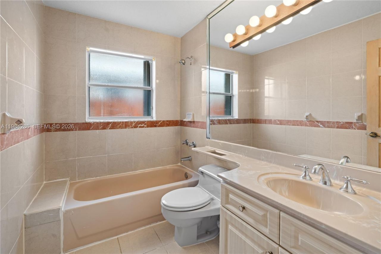 15425 SW 114th St , Miami, FL 33196 Photo