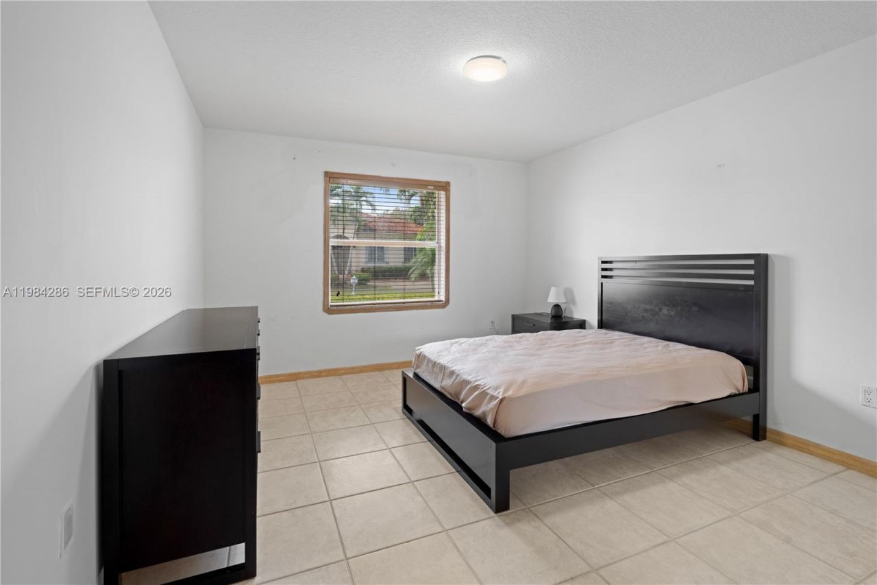 15425 SW 114th St , Miami, FL 33196 Photo