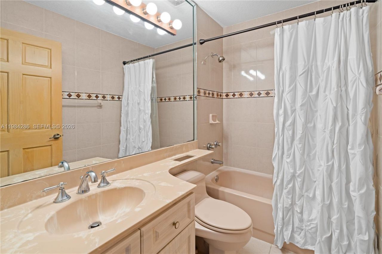 15425 SW 114th St , Miami, FL 33196 Photo