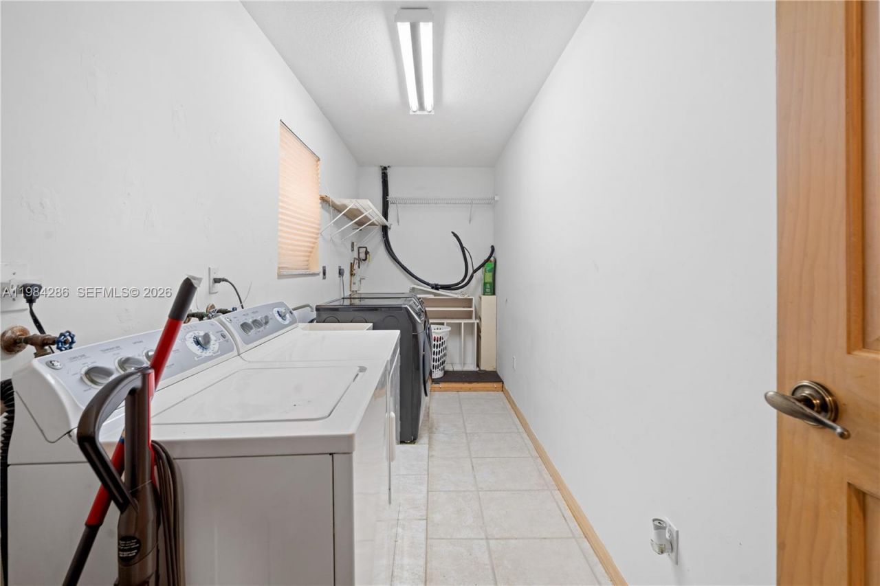 15425 SW 114th St , Miami, FL 33196 Photo