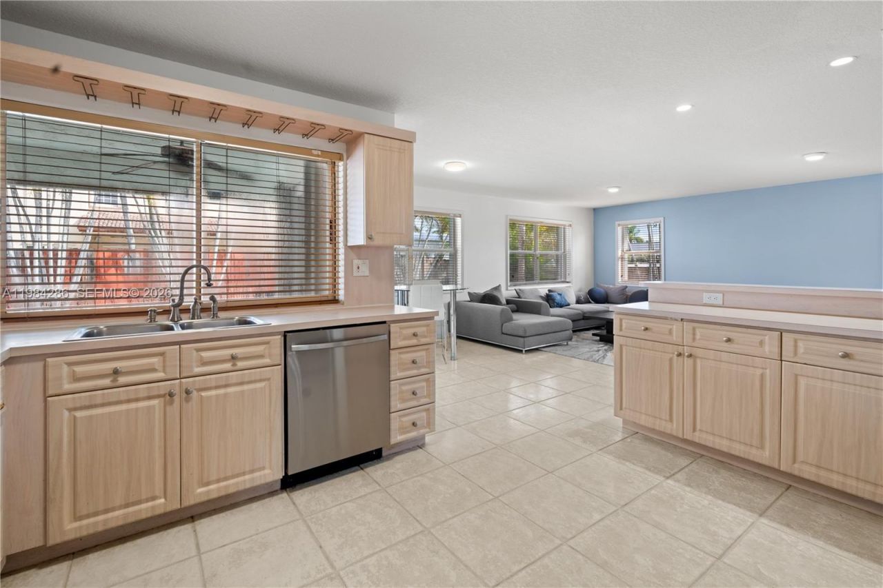 15425 SW 114th St , Miami, FL 33196 Photo