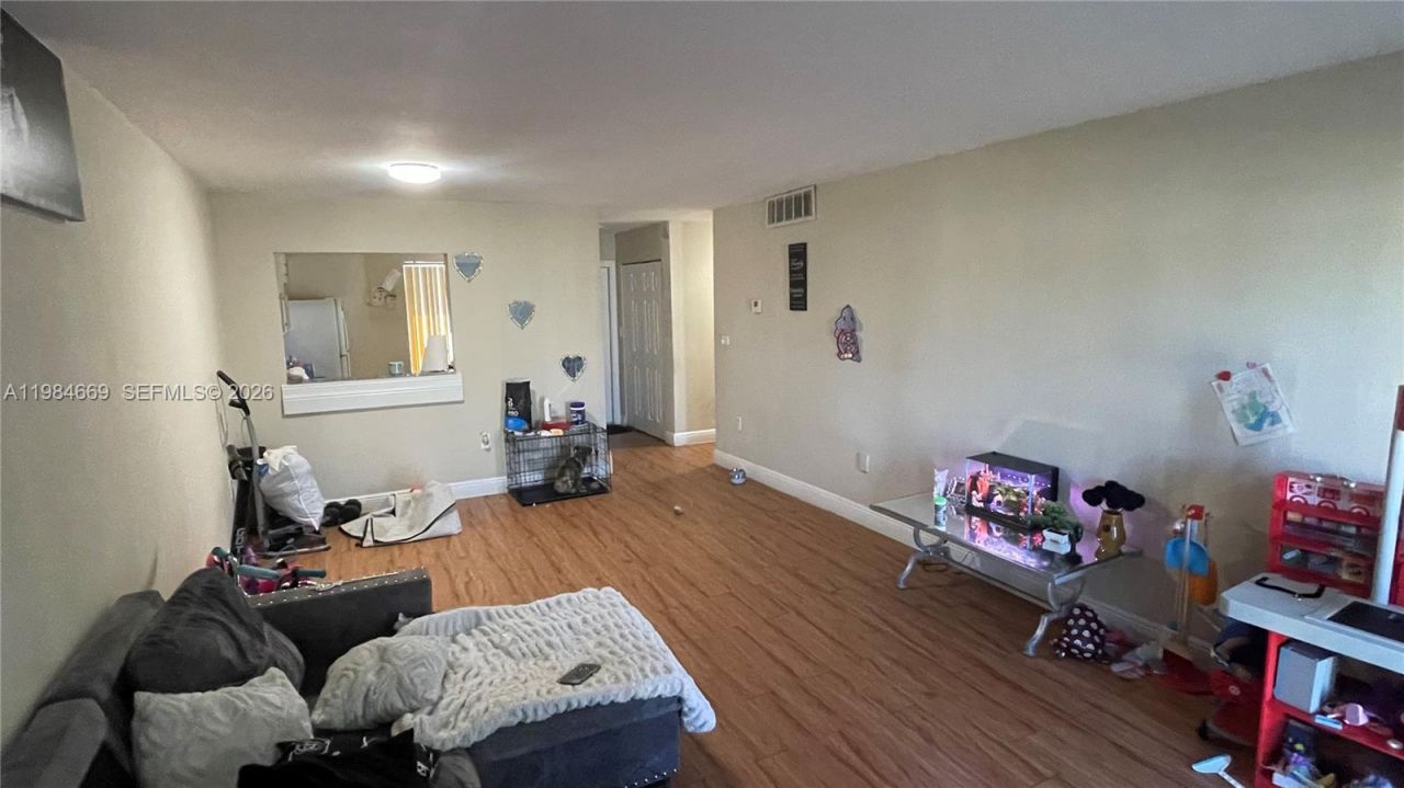 505 NW 177th St, Unit 212, Miami Gardens, FL 33169 Photo