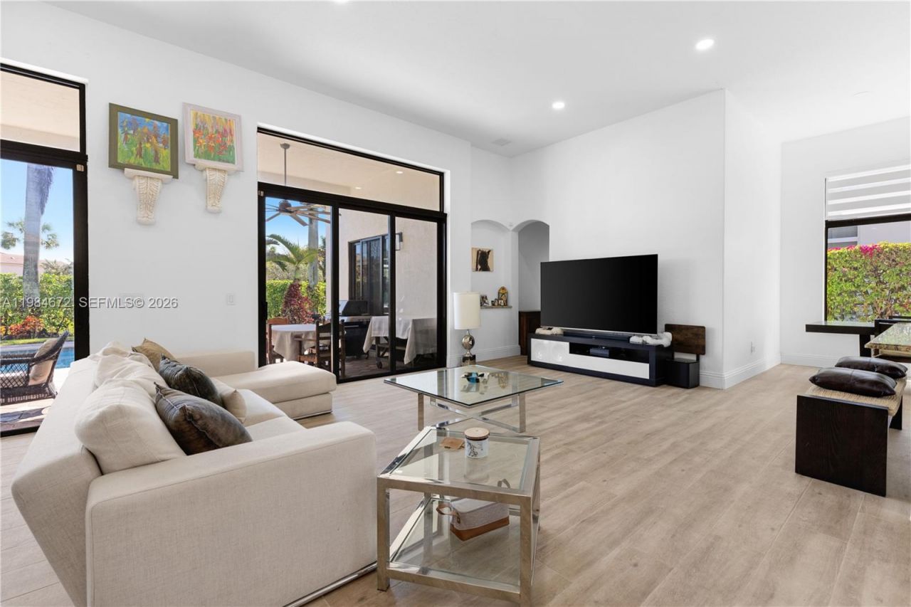 1479 SW 159th Ter, Pembroke Pines, FL 33027 Photo