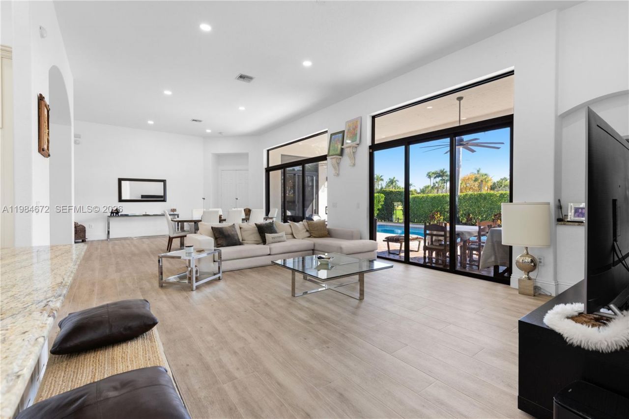 1479 SW 159th Ter, Pembroke Pines, FL 33027 Photo