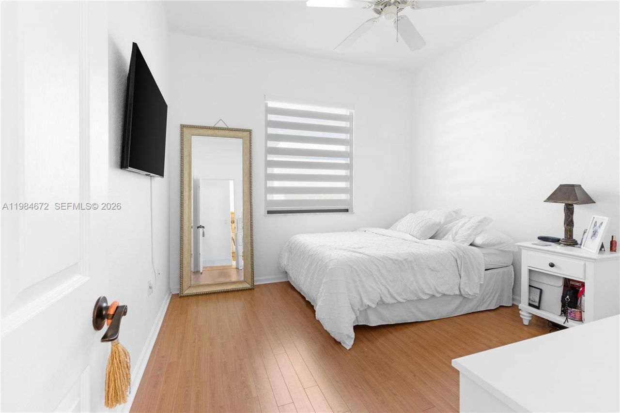 1479 SW 159th Ter, Pembroke Pines, FL 33027 Photo