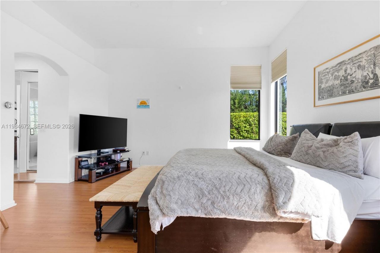 1479 SW 159th Ter, Pembroke Pines, FL 33027 Photo