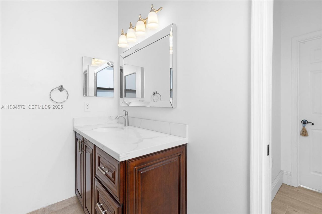 1479 SW 159th Ter, Pembroke Pines, FL 33027 Photo