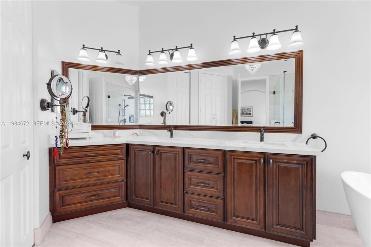 1479 SW 159th Ter, Pembroke Pines, FL 33027 Photo