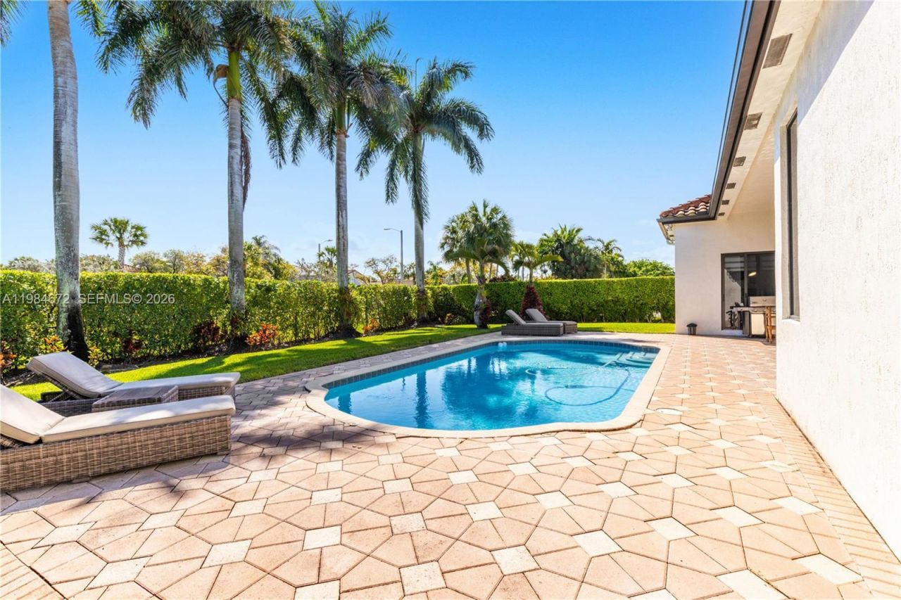 1479 SW 159th Ter, Pembroke Pines, FL 33027 Photo