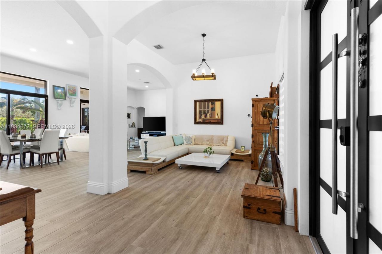 1479 SW 159th Ter, Pembroke Pines, FL 33027 Photo