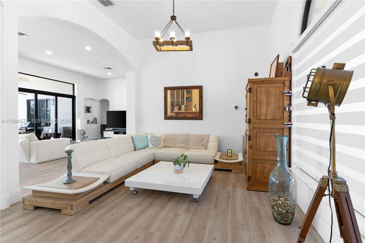 1479 SW 159th Ter, Pembroke Pines, FL 33027 Photo