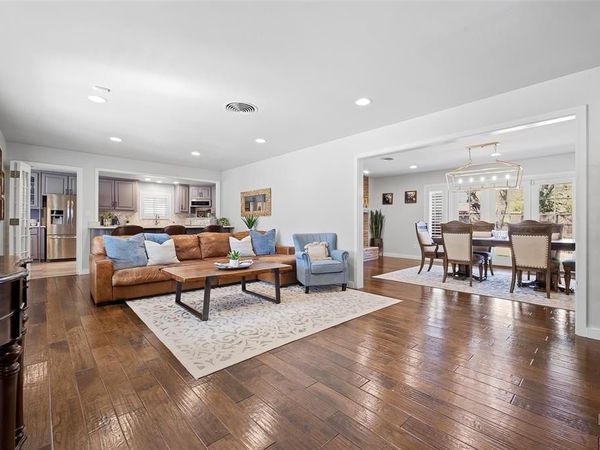 4609 Hildring Drive E, Fort Worth, TX 76109