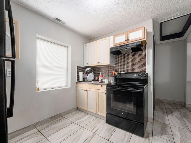 629 S Wheatland Avenue, Columbus, OH 43204 Photo 17