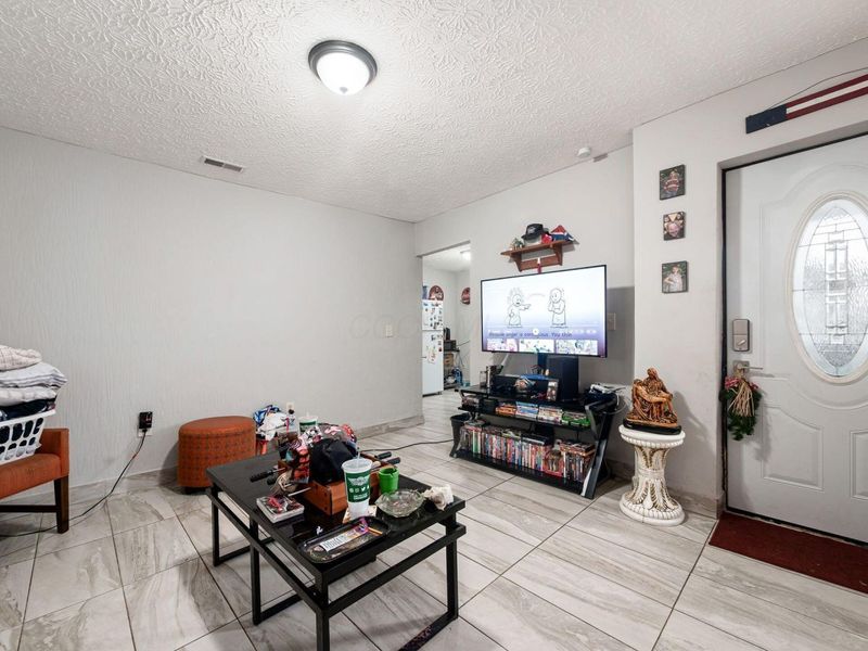 629 S Wheatland Avenue, Columbus, OH 43204 Photo 4