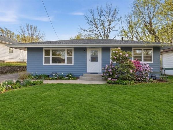 914 Locust Street, Pleasant Hill, MO 64080