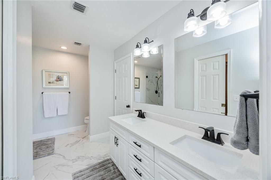 770 Eagle Creek Dr, Unit 102, Naples, FL 34113 Photo