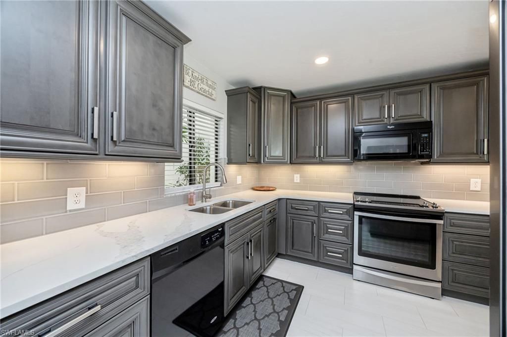770 Eagle Creek Dr, Unit 102, Naples, FL 34113 Photo