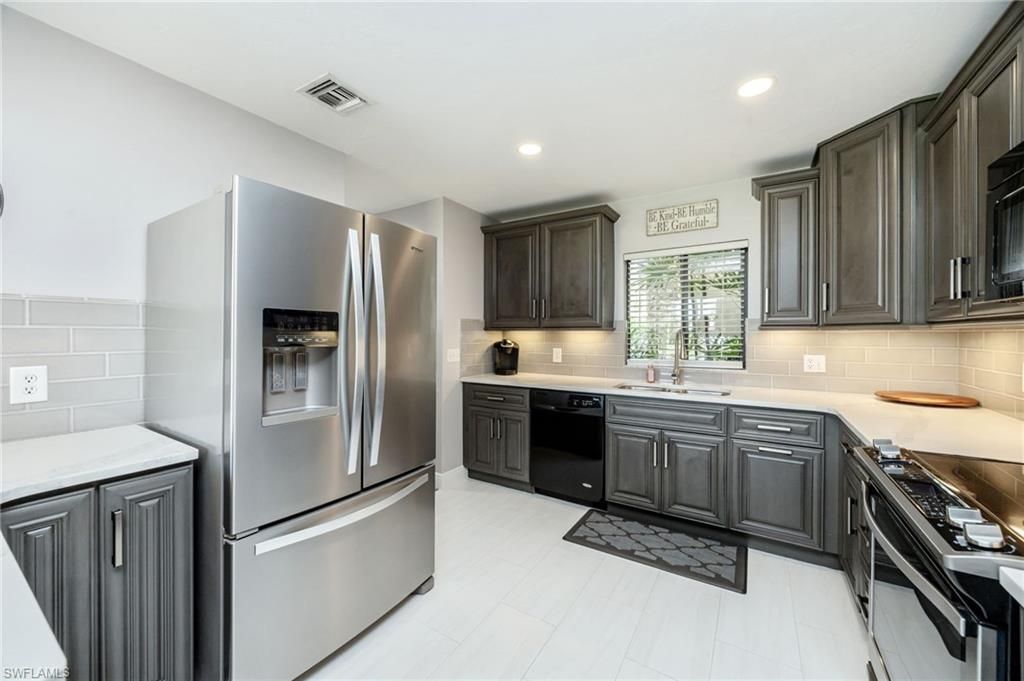 770 Eagle Creek Dr, Unit 102, Naples, FL 34113 Photo