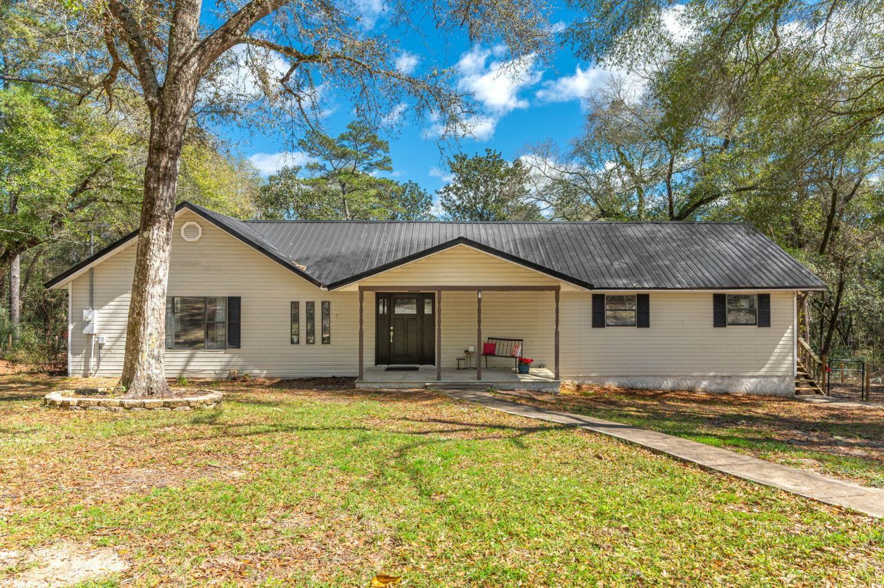 5747 J V Woolley Road, Crestview, FL 32539 Main Photo